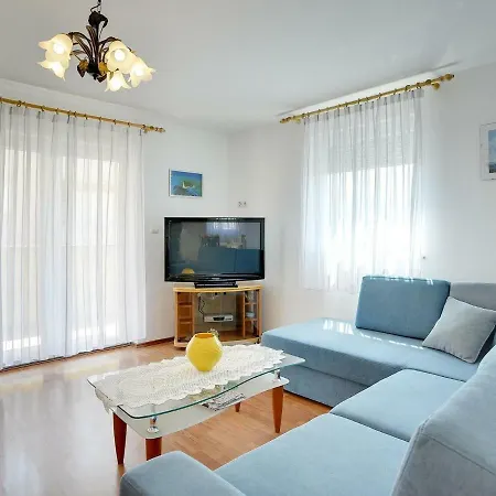 House A Eljko Apartment *