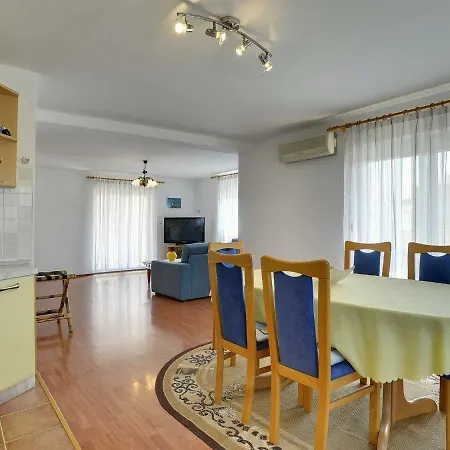 Apartment House A Eljko