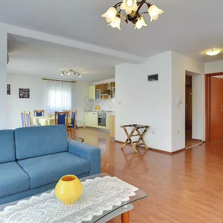 House A Eljko