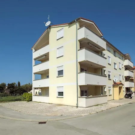 Apartment House A Eljko Medulin